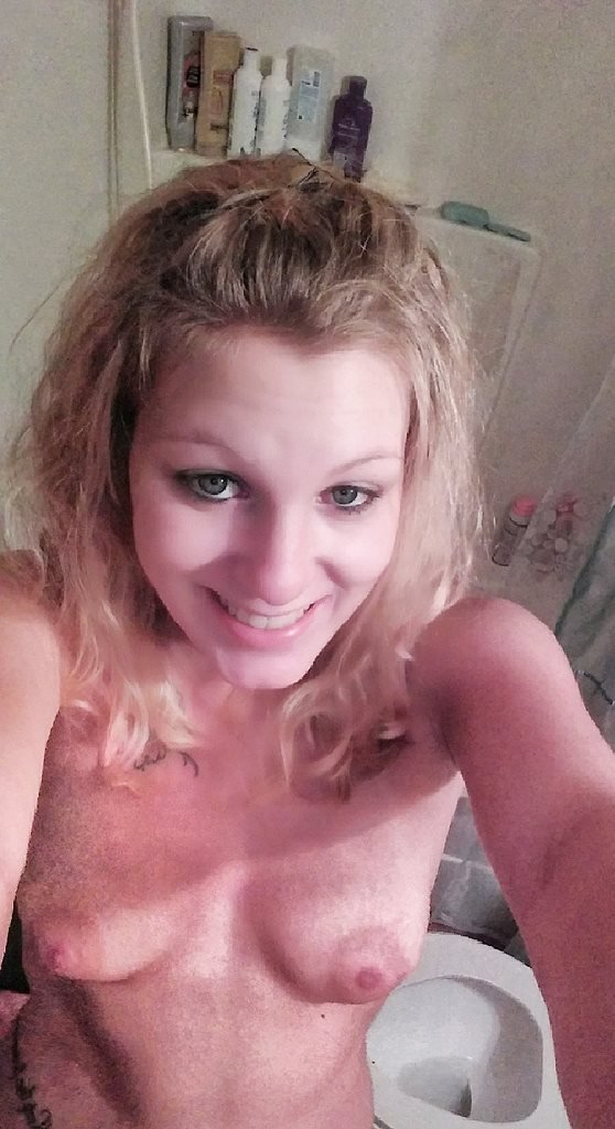 BlondieBritt from Iowa,United States